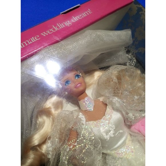 Vintage 1989 Wedding Fantasy Barbie - Still In Original Packaging -DENTED BOX - Picture 8 of 8